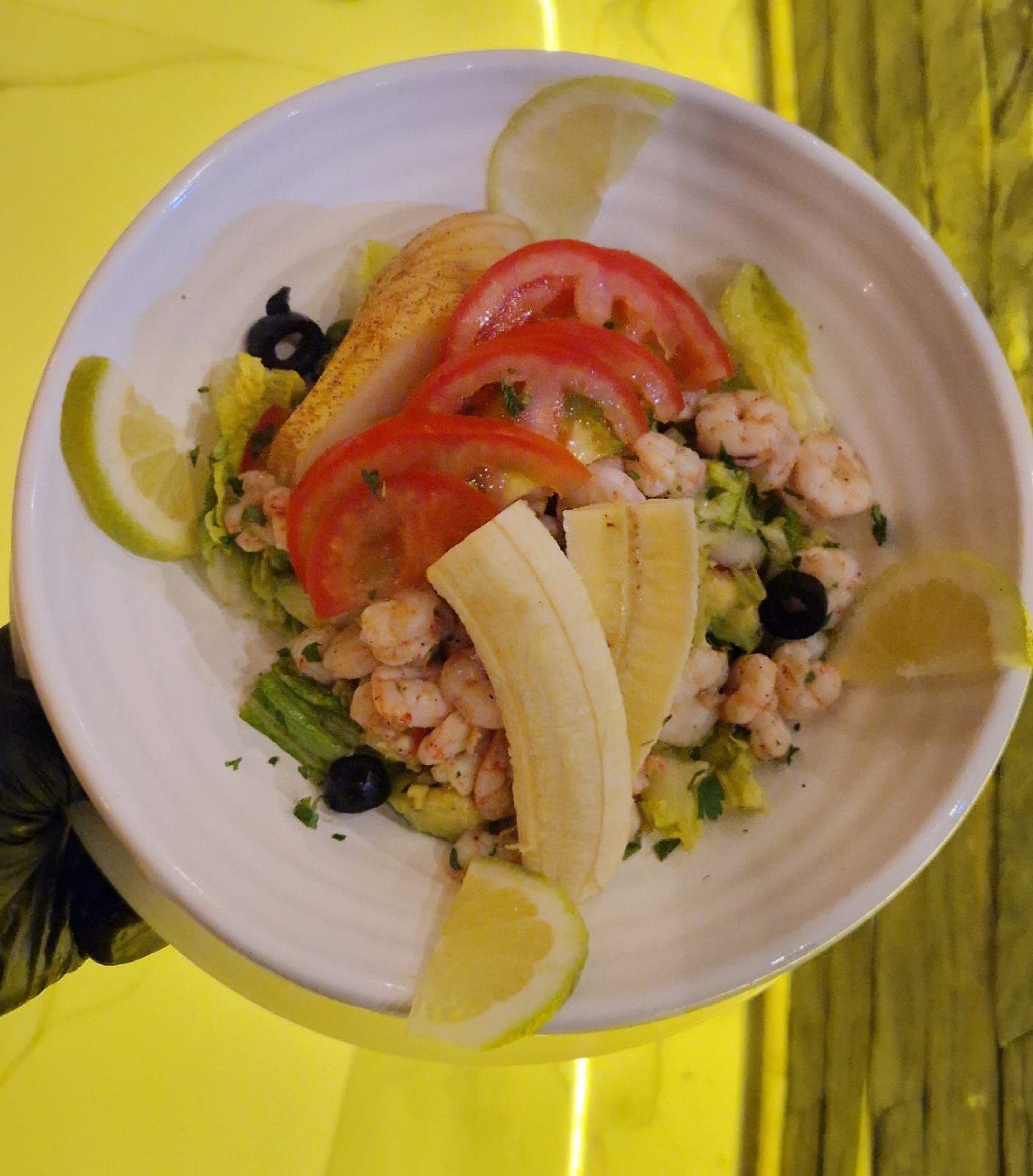 Salade avocat et crevettes préparée par M-SIMPLE